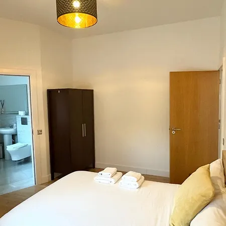 公寓 Modern 3-bed In Centre, 10 Min To Spire