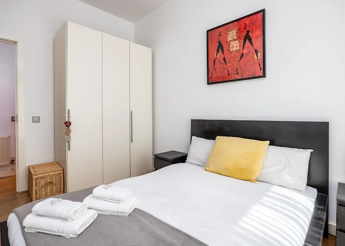 Modern 3-bed In Centre, 10 Min To Spire 公寓 *