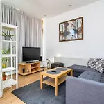 Modern 3-bed In Centre, 10 Min To Spire Dublin