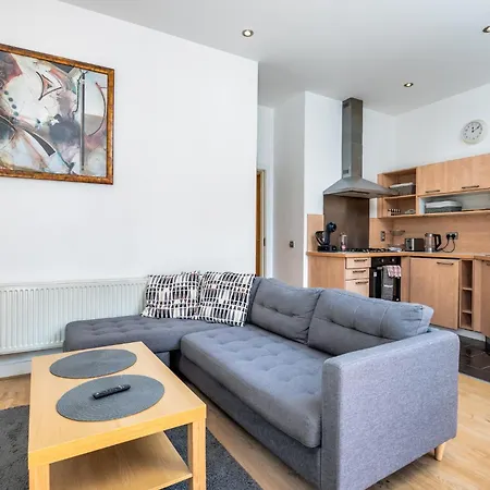 Modern 3-bed In Centre, 10 Min To Spire شقة دبلن
