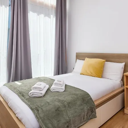 Modern 3-bed In Centre, 10 Min To Spire دبلن