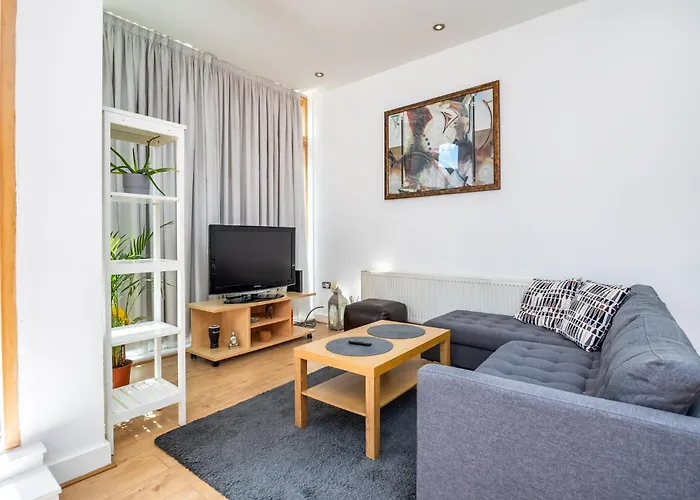 Modern 3-bed In Centre, 10 Min To Spire Dublin